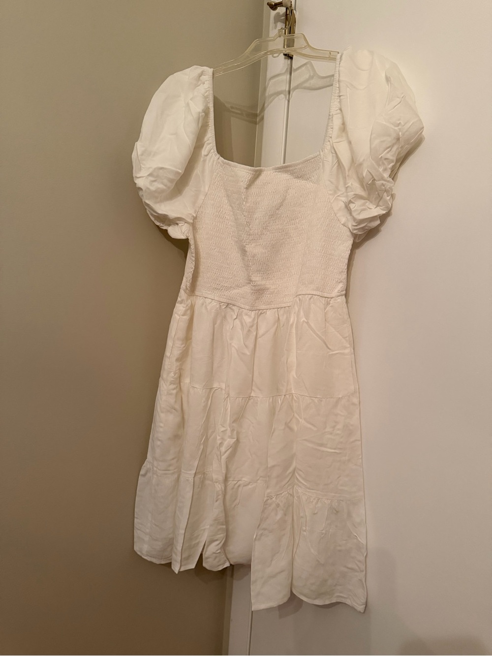 White Puff-Sleeve Smocked Casual Midi Dress